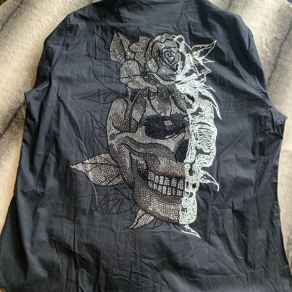 Robert Graham Other - { Robert Graham } Skull and Bones Sport Shirt